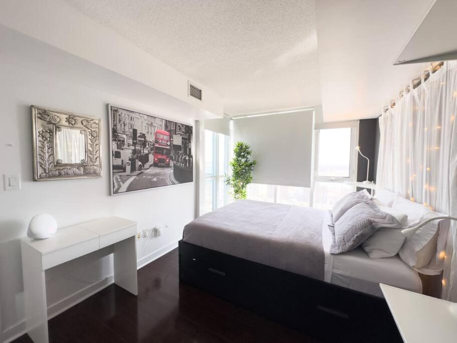 Comfort Two Beds Suite By Cn Tower Rogers Centre Plus Free Parking Toronto Exterior photo