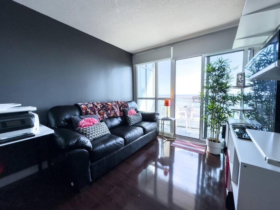 Comfort Two Beds Suite By Cn Tower Rogers Centre Plus Free Parking Toronto Exterior photo
